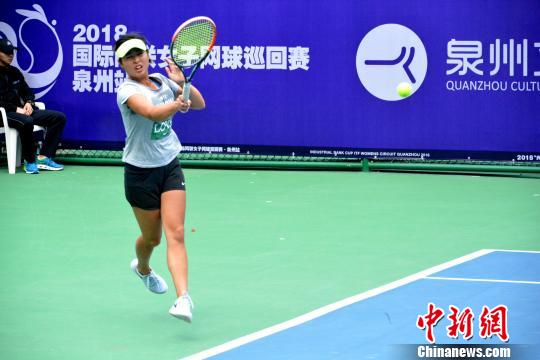此次比赛吸引了来自13个国家和地区60名女子网球职业选手同场竞技。　孙虹 摄